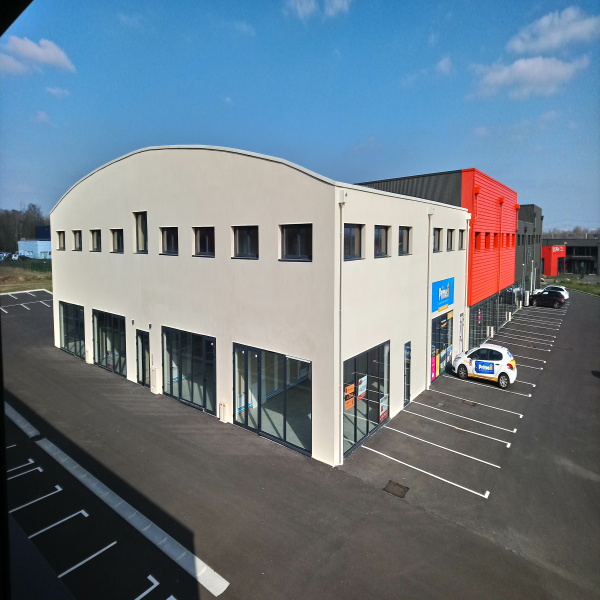 Location Immobilier Professionnel Local commercial La Ville-aux-Dames 37700
